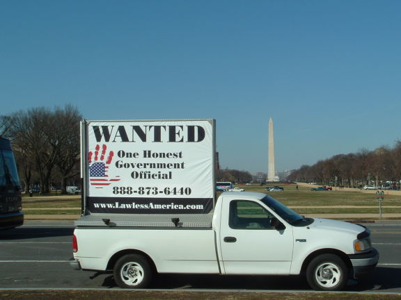 dc-washington-2011-03-01-wanted-one-honest-government-official-billboard-big 17-575w