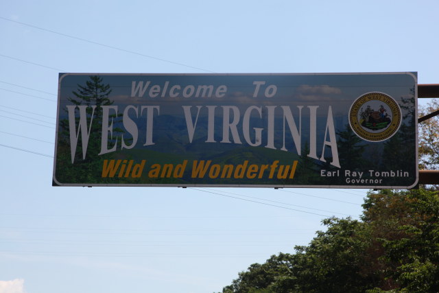 west-virginia-border-lawless-america-movie-2012-06-23 3-640w