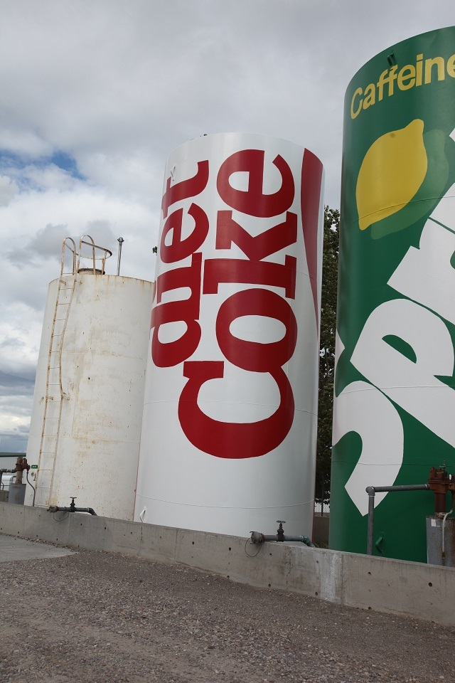 2015-09-17-montana-helena-worlds-largest-diet-coke-can-640w